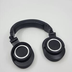 Audio-Technica ATH-M50xBT Professional Studio Monitor Headphones Black